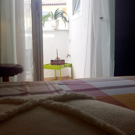 Guest House Tonica คิร์ก ภายนอก รูปภาพ