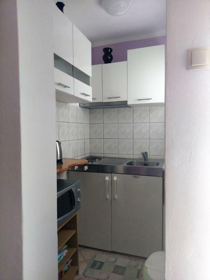 Guest House Tonica คิร์ก ภายนอก รูปภาพ